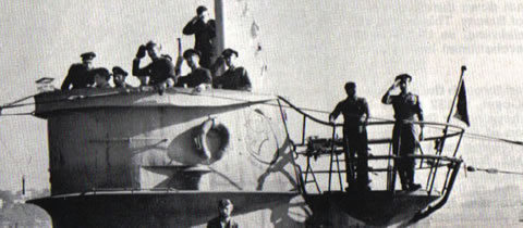 El U558 de regreso de patrulla
